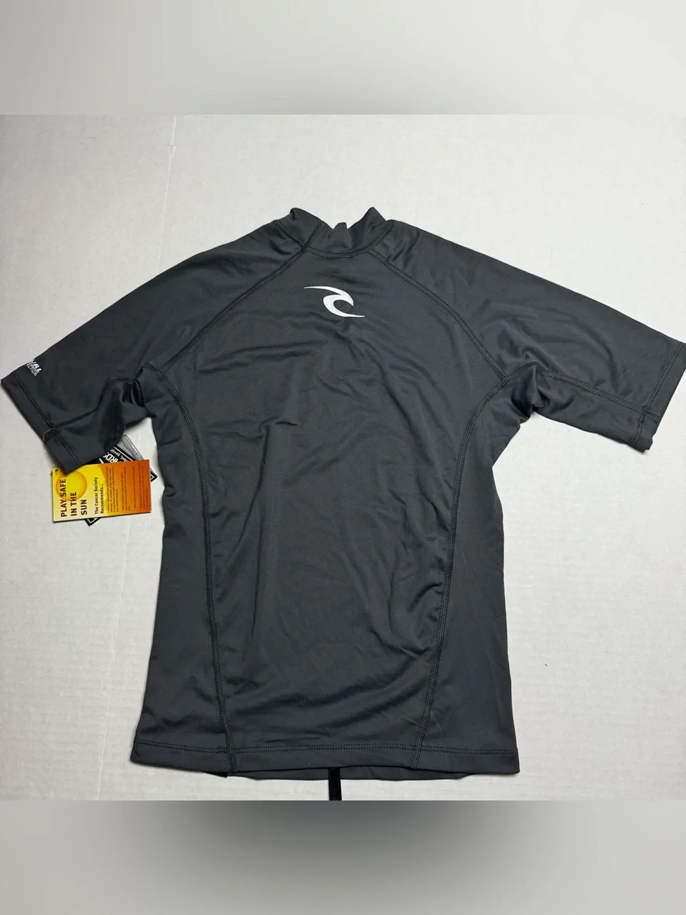 Rip Curl Classic 6oz Stacked Fitted Rash Guard Short Sleeve Gray UPF 50+ Size: S